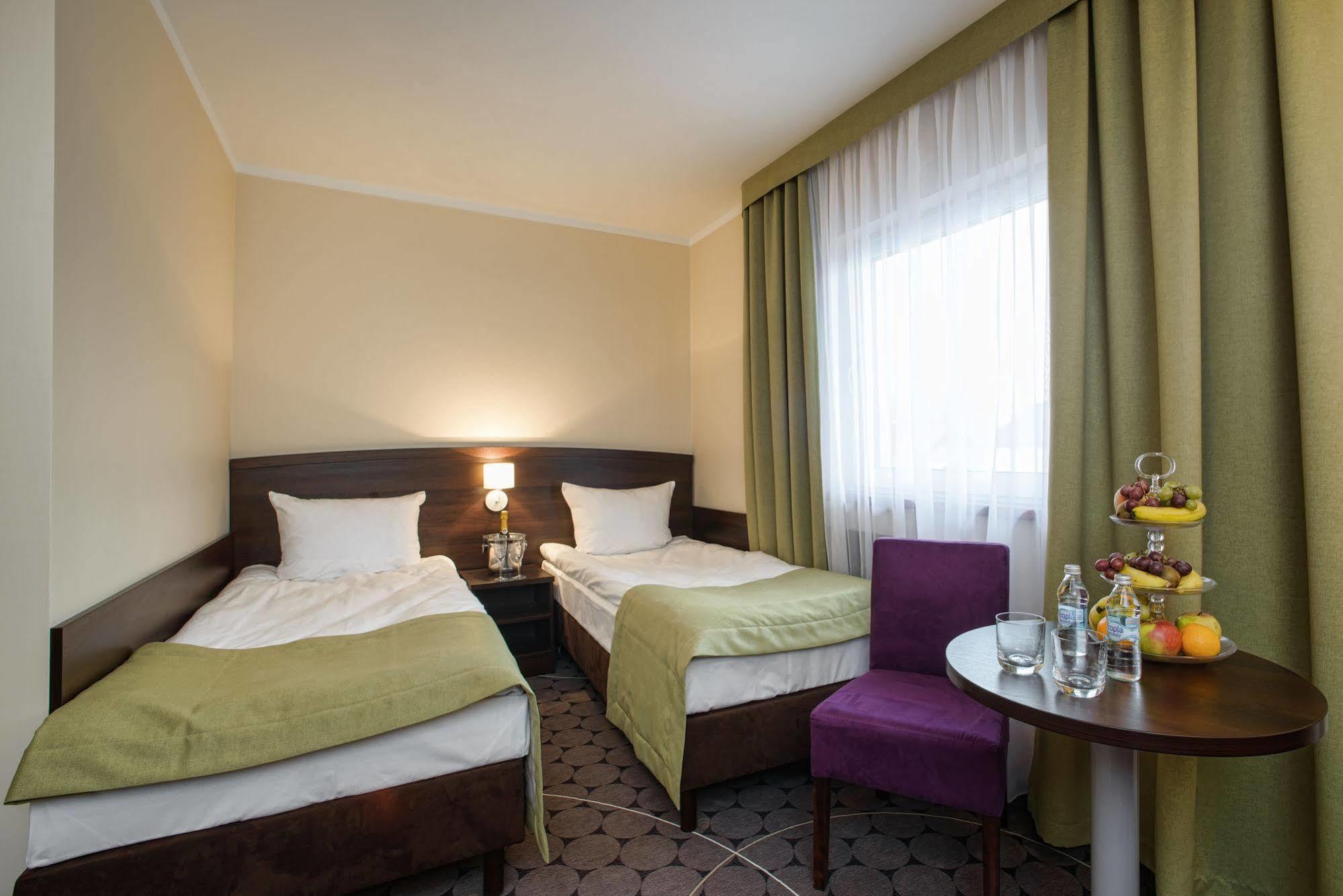 Aparthotel Travel Krakow Ngoại thất bức ảnh