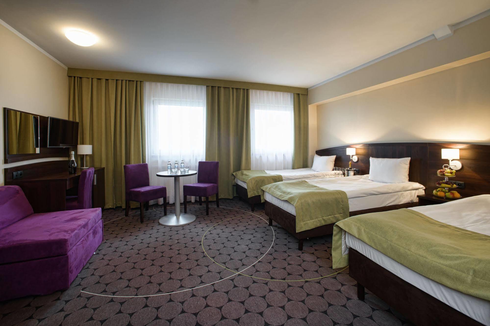 Aparthotel Travel Krakow Ngoại thất bức ảnh